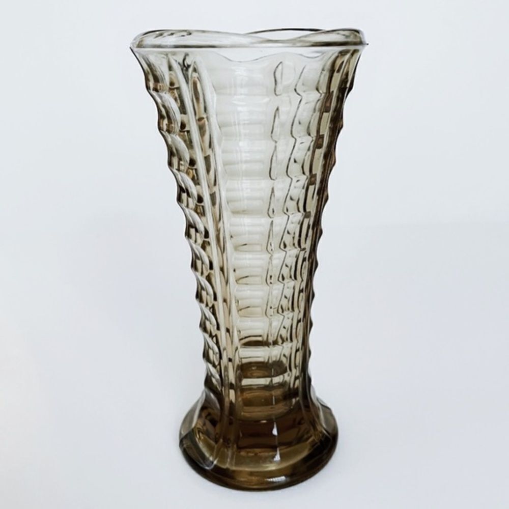 Vintage Fidenza Smokey Gray Glass Vase​ - Picture 8 of 10